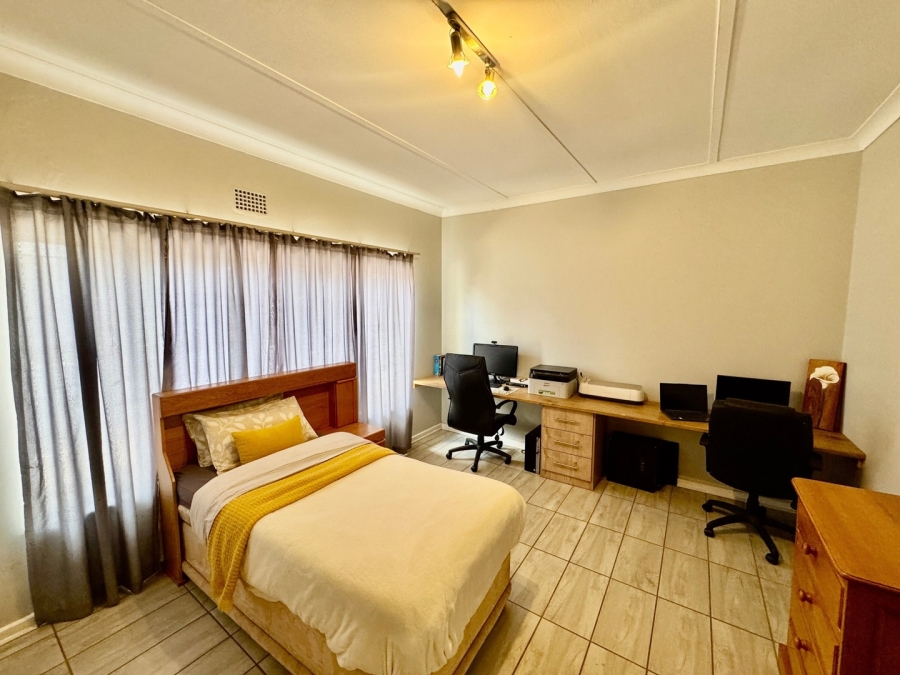 3 Bedroom Property for Sale in Potchefstroom North West